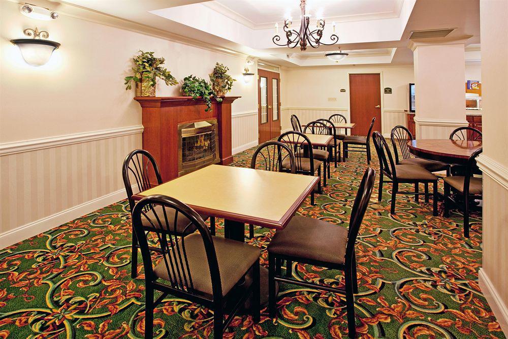 Holiday Inn Express Camden Restaurant foto